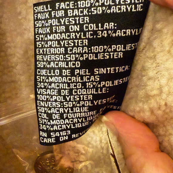 Guess Faux Leather Faux Fur Collar Coat size Medium. New with Tags. - Picture 5 of 6